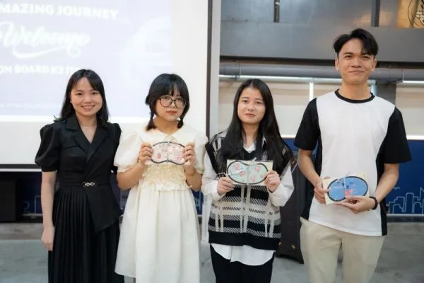 bung-no-voi-su-kien-chao-tan-sinh-vien-K2-ITCI-Amazing-journey-60