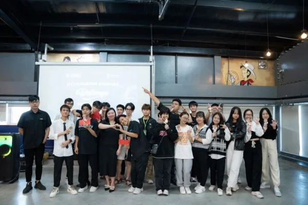bung-no-voi-su-kien-chao-tan-sinh-vien-K2-ITCI-Amazing-journey-62